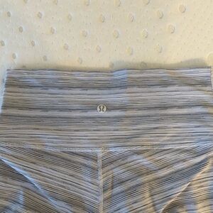 Lululemon tights